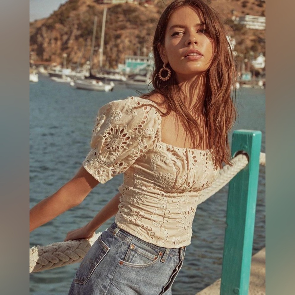 ASTR THE LABEL eyelet top